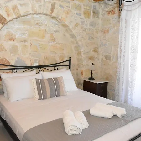 Aretousa In Naoussa, Paros *